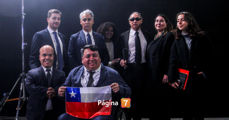 La llegada de ME-O al debate: lo acompañó su hija Manuela y personas en situación de discapacidad