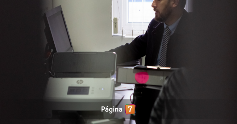 Abren investigación por almacenamiento de pornografía infantil en computador de  Serviu de Biobío