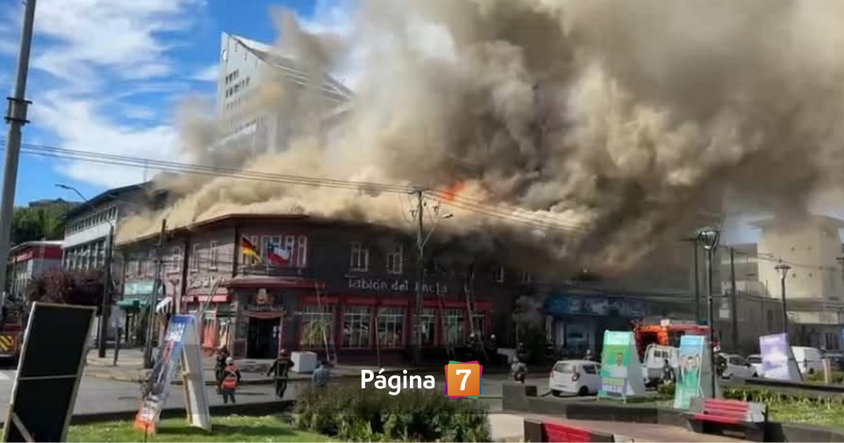 Incendio en histórico Tablón del Ancla en Puerto Montt dejó local reducido a cenizas