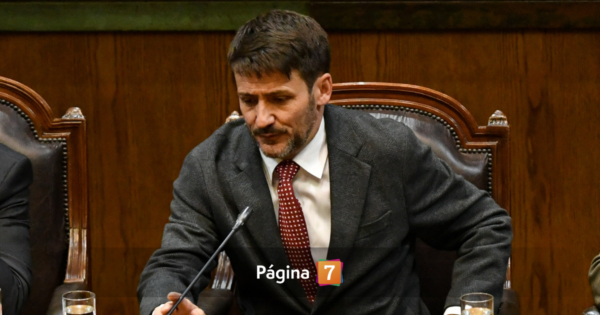 Aprueban Acusación Constitucional contra exministro Diego Pardow por sobrecobros en cuentas de luz