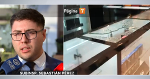 "Dos disparos al aire y uno apuntando hacia uno de los trabajadores": detallan asalto en mall de maipú