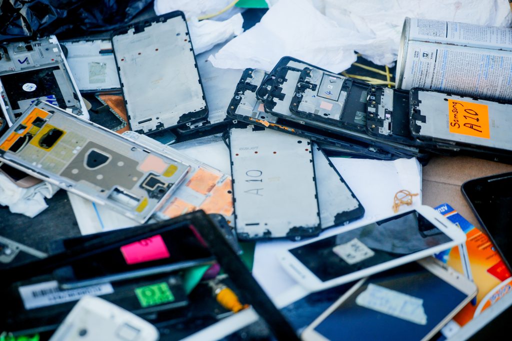 Barrio Franklin: cierran galpón con casi 800 locales tras balaceras y homicidios