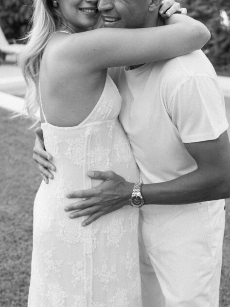 Con románticas imágenes: Alexandra Litvinova sorprende al confirmar embarazo junto a Alexis Sánchez