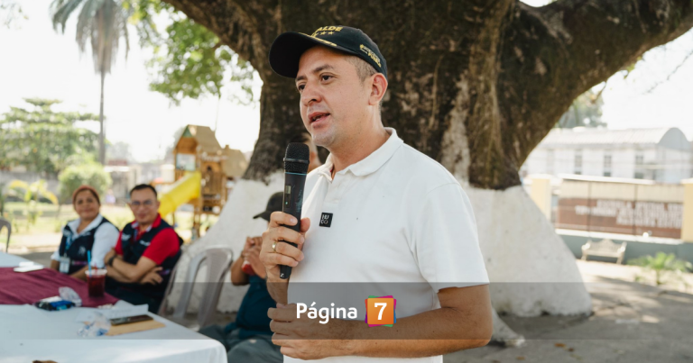 Impactante crimen en Guatemala: matan a tiros a alcalde en pleno desfile navideño