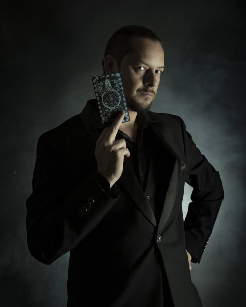 El presente Sebastián Longhi a 22 años de Protagonistas de la Música: incursionó en el ocultismo