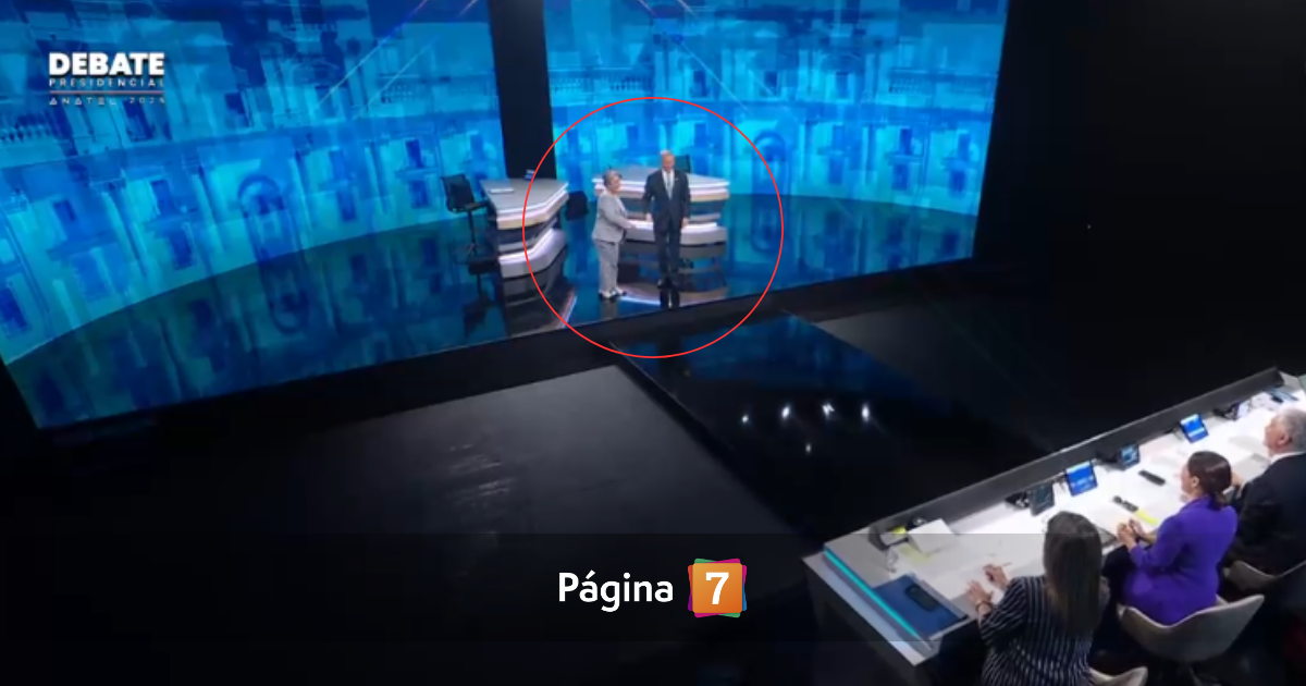 "¿De nuevo?": el confuso momento que se vivió entre Jara y Kast al comienzo del debate Anatel