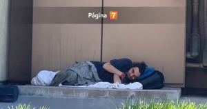 Polémico exactor de Nickelodeon vuelve a la indigencia: revelan por qué no puede ser internado