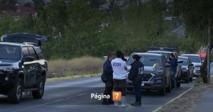 Macabro hallazgo en Peñalolén: encuentran cuerpo amarrado y con impacto de bala en la vía pública