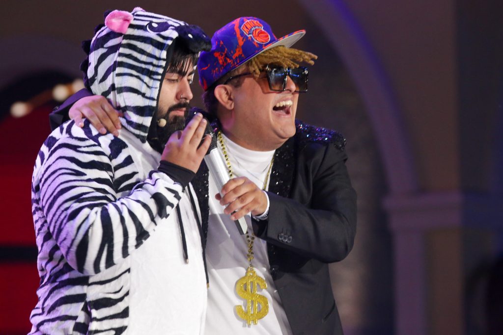 Etian, el asistente de Felipe Parra que la rompió en el Festival de Olmué