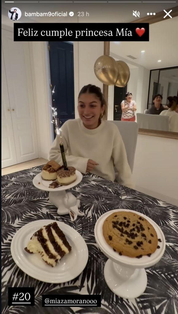 Iván Zamorano celebrando a su hija
