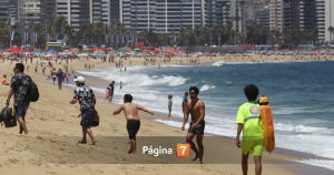 Por presencia de fragata portuguesa: Seremi de Salud prohíbe el baño en tres playas de Chile