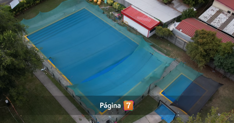 Mujer muere ahogada en piscina municipal de Los Ángeles: tuvo complicaciones dentro del agua