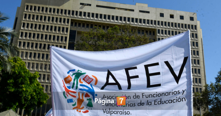 Avanza proyecto de reajuste al sector público: ¿qué cambia con el “amarre” y cómo será el alza?