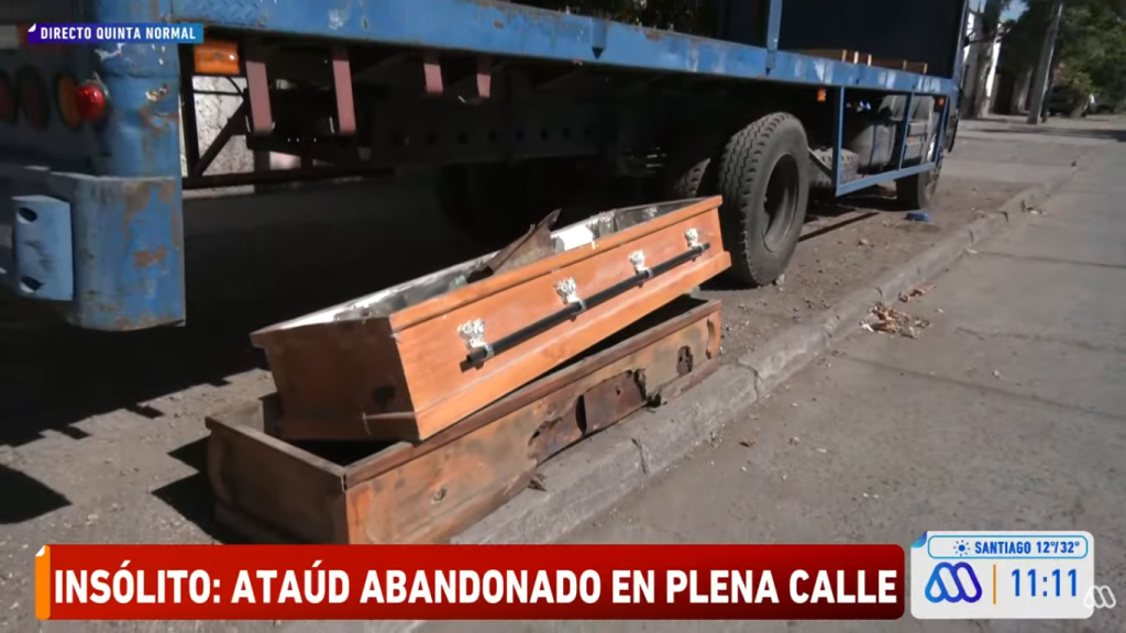 Ataúdes abandonados en Quinta Normal espantaron a vecinos: "Probablemente estuvieron bajo tierra"