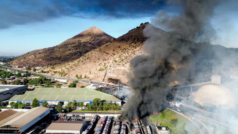 Se agrava saldo por explosión en Renca: dos víctimas fallecen y 14 permanecen en estado crítico