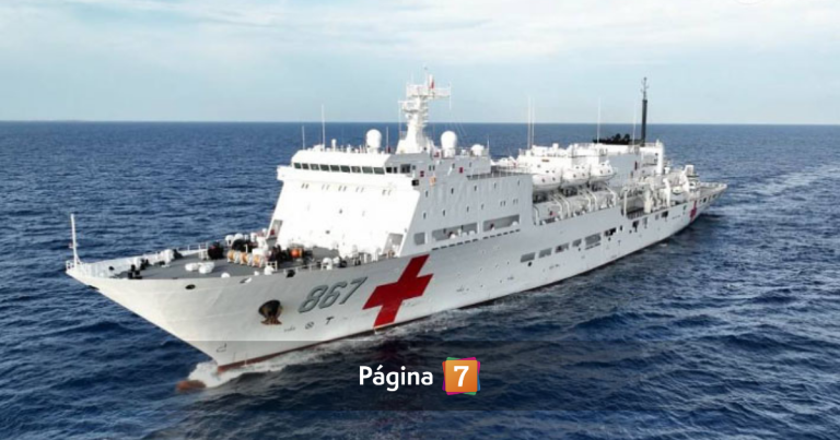 Buque hospital chino en Valparaíso: ¿por qué seremi de salud no autorizó su operativo en el país?