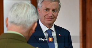 Así fue la llegada de Kast al funeral del carabinero asesinado, Javier Figueroa, en Puerto Varas