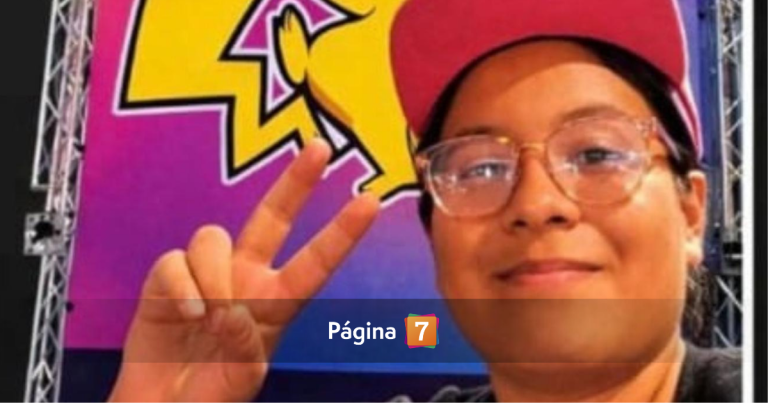 Joven lleva dos semanas desaparecida en Santiago: su mamá acusó suplantación de identidad