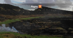 Preocupación en Rapa Nui: incendio forestal avanza hacia zona del Parque Nacional