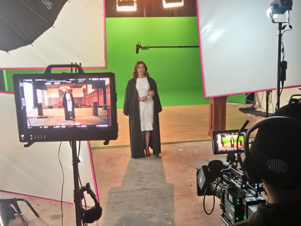 Tras rumores de estar congelada: Carmen Gloria avanza con nuevo programa en Mega y graba primer spot