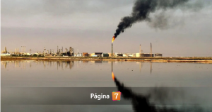 Conflicto Irán–EE.UU.: Experto advierte efectos en bencinas y tipo de cambio en Chile