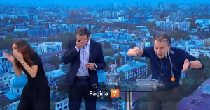 Alejandro Sepúlveda intentó experimento en vivo pero terminó protagonizando gracioso chascarro