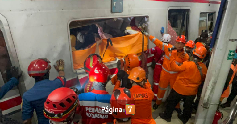 Tragedia en Indonesia: 15 mujeres mueren tras choque en vagón exclusivo para ellas