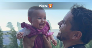 Pangal Andrade enterneció redes sociales con video donde enseña a gatear a su hija Alanna