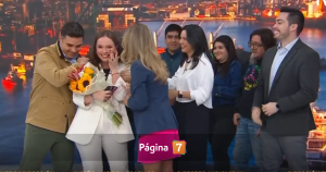 Periodista de TVN se despidió entre lágrimas después de 6 años en la señal: 