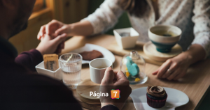 Romances en la oficina: el fenómeno que crece en Chile y los riesgos que enfrentan las empresas