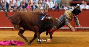Torero recibe brutal cornada en España: se perforó el recto y tuvo que ser operado