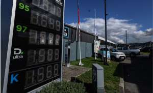 Precios bajaron: revisa aquí las modificaciones en los valores de combustibles en Chile