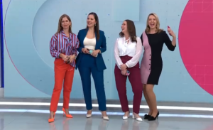 Tras salida de Roberto Cox: el renovado equipo femenino que encabeza el noticiero AM de CHV