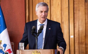 Criteria: desaprobación del presidente Kast alcanza nivel más alto desde marzo y llega al 53%.