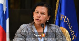 Diputada Lorena Pizarro sufrió violento portonazo junto a su jefa de gabinete en Macul