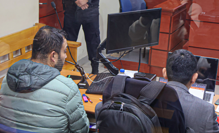Decretan prisión preventiva para micrero acusado de apuñalar a estudiante en Concepción