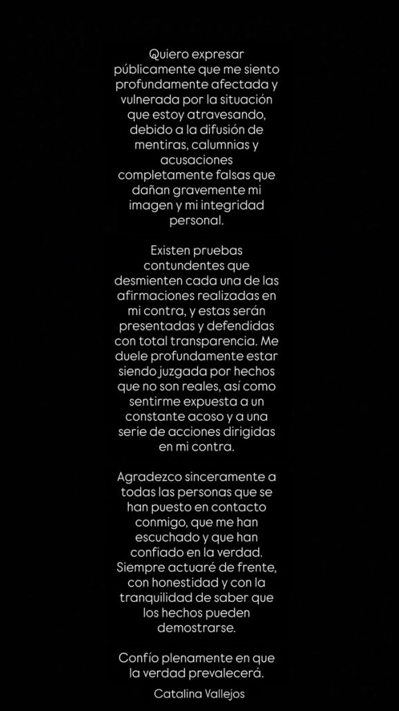 Cata Vallejo respondió a querella en su contra tras acusación de director de Miss Universo La Reina
