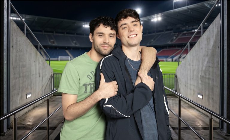 Canal 13 adelanta nueva vertical centrada en el mundo del fútbol y la historia de amor de dos chicos