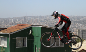 Ciclista murió tras perder el control de su bicicleta mientras practicaba descenso en Valparaíso