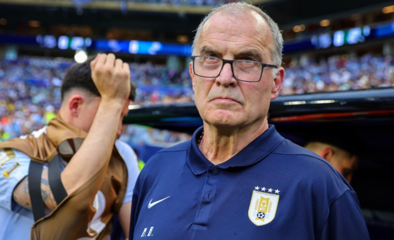 La dura crítica de Bielsa a las pausas de hidratación del Mundial 2026: 