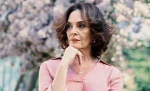 Cata Guerra vuelve al horario diurno de Mega: estará en teleserie sucesora de 'El Jardín de Olivia'