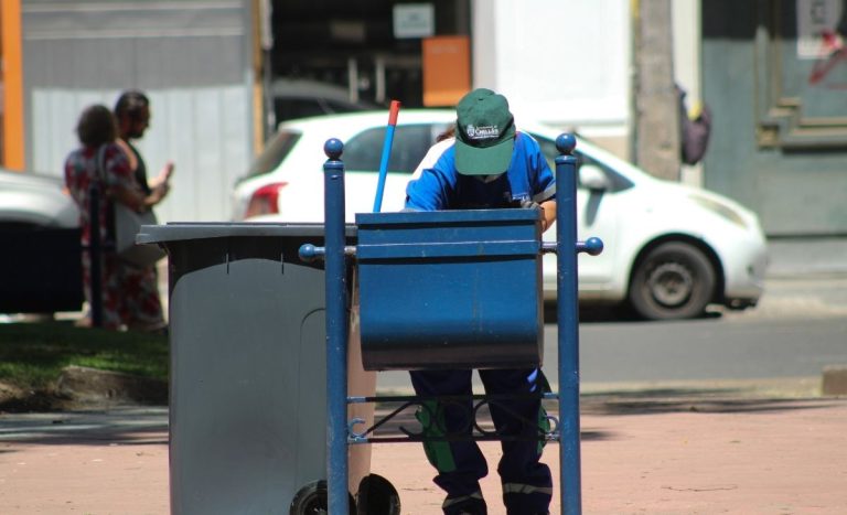 Desempleo en Chile alcanzó el nivel más alto de los últimos cinco años: informalidad sigue al alza