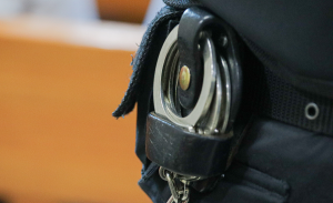 Condenan a 7 años de cárcel a exdocente de la UBB por abuso sexual y estupro reiterado contra menor