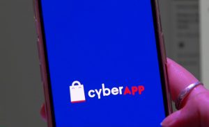 Así se usa el asistente virtual con Inteligencia Artificial para facilitar compras en el CyberDay