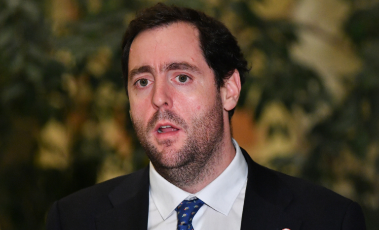 “Mi trabajo es de lunes a miércoles”: Diputado Kunstmann se defiende polémico viaje al Caribe
