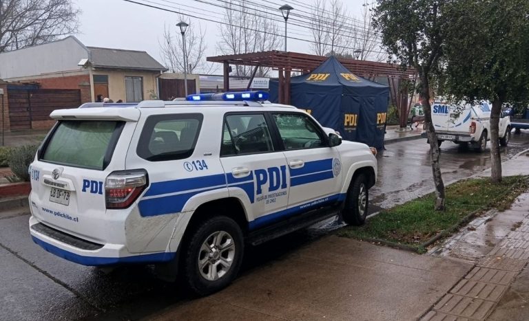 Investigan brutal femicidio en Río Claro: principal sospechoso fue encontrado con rastros de sangre