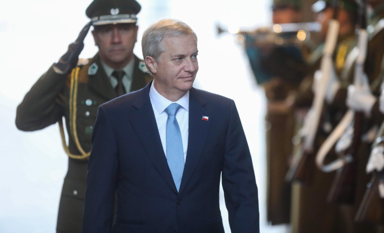 Presidente Kast explicó su decisión de no enviar militares a la calle para enfrentar la delincuencia