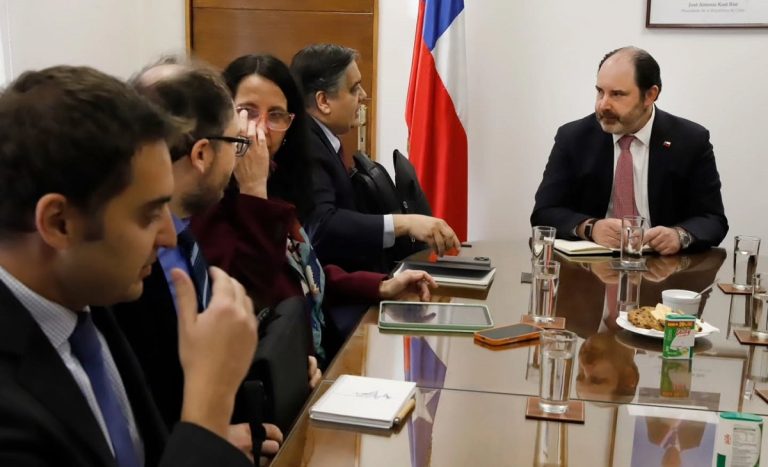 Mesa de Reactivación Laboral entregó medidas para enfrentar el desempleo: revisa las 22 propuestas