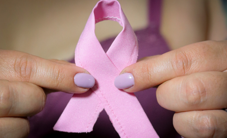 Minsal incorporará progresivamente todos los tipos de cáncer al GES: los detalles del anuncio