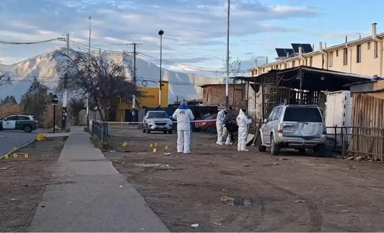 Cerca de 30 vainillas: adolescente de 17 años muere tras brutal balacera en Puente Alto